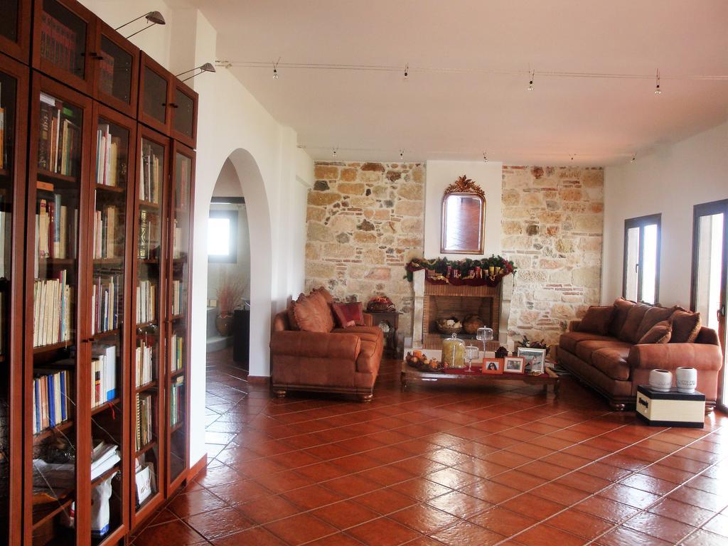 Waterfront Mediterranean Villa Szkroponéria Kültér fotó